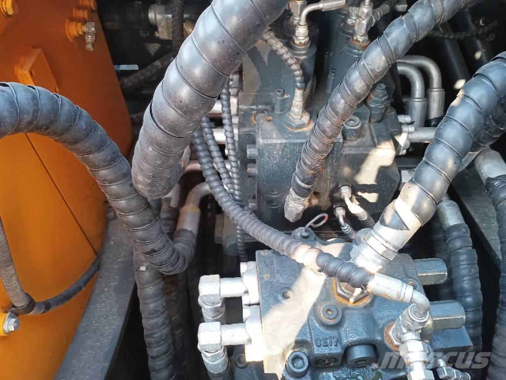 Hyundai R 220-9 S 大型油圧ショベル12t以上（パワーショベル・ユンボ）