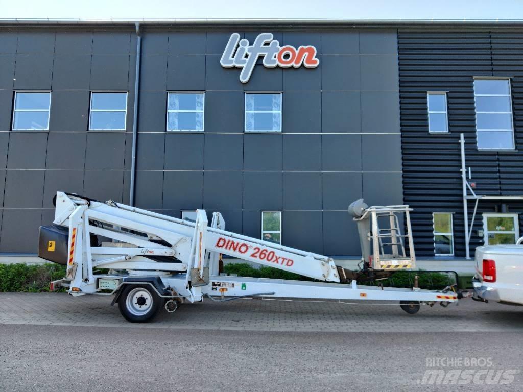 Dino 260 XTD Skylift 高所作業台付トレーラー