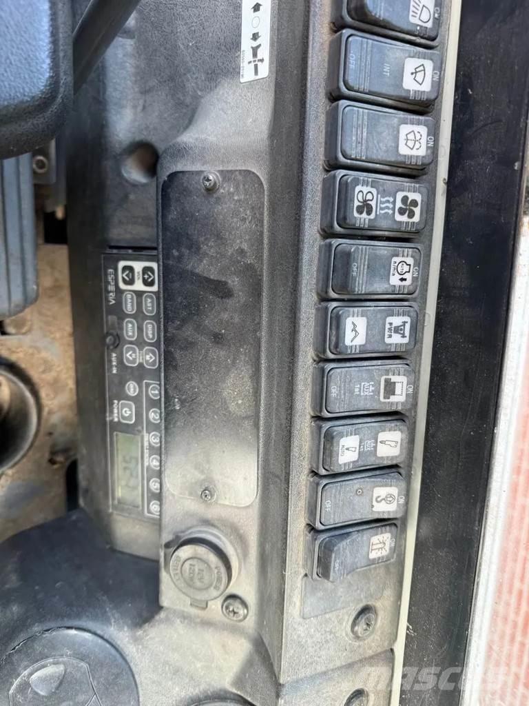 Takeuchi TB230 大型油圧ショベル12t以上（パワーショベル・ユンボ）