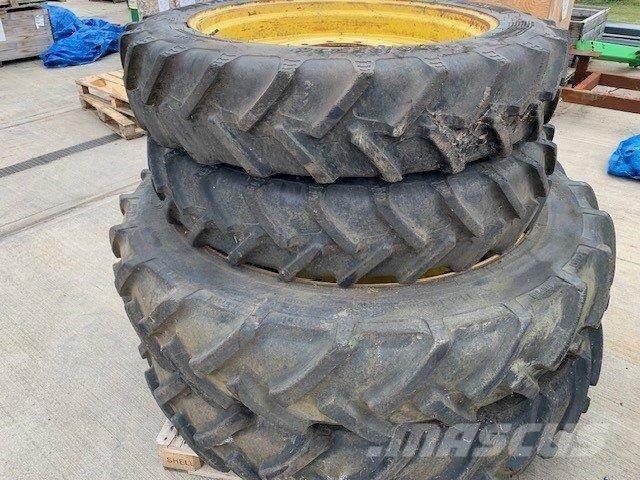  270/95R36 タイヤ、ホイル、リム