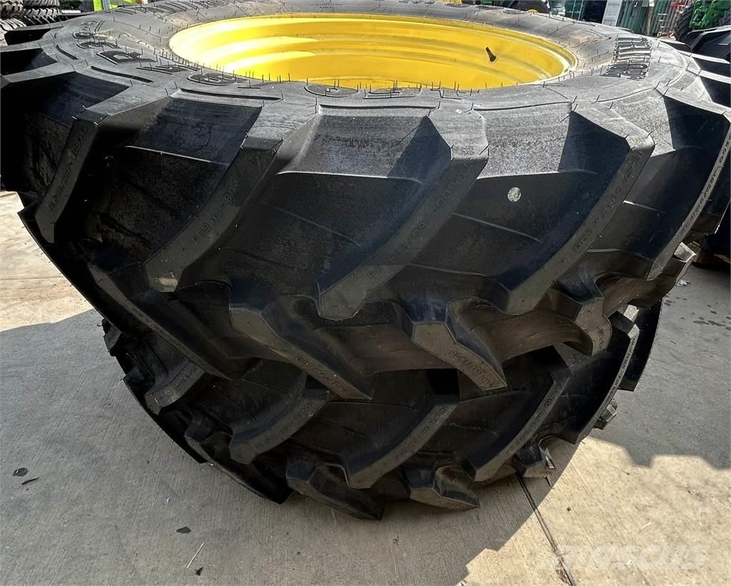  420/85R24 タイヤ、ホイル、リム