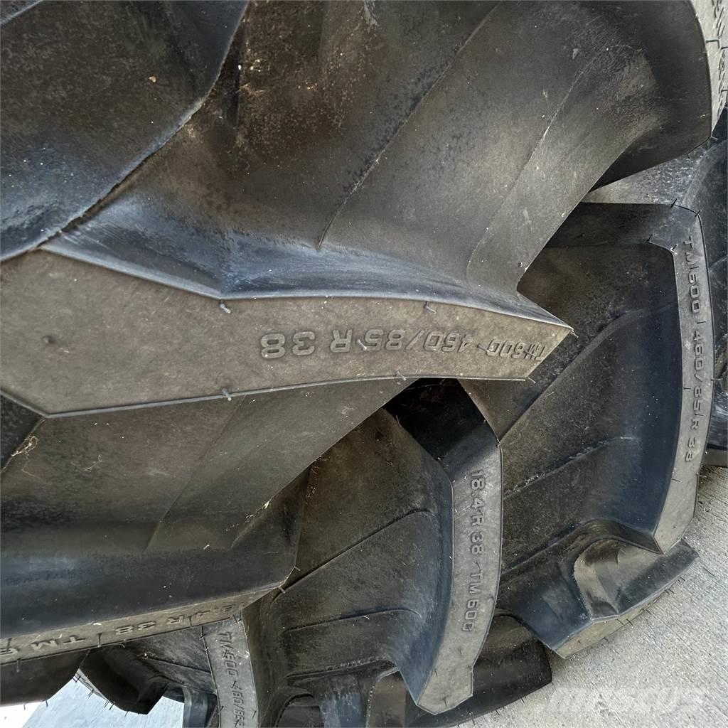  420/85R24 タイヤ、ホイル、リム