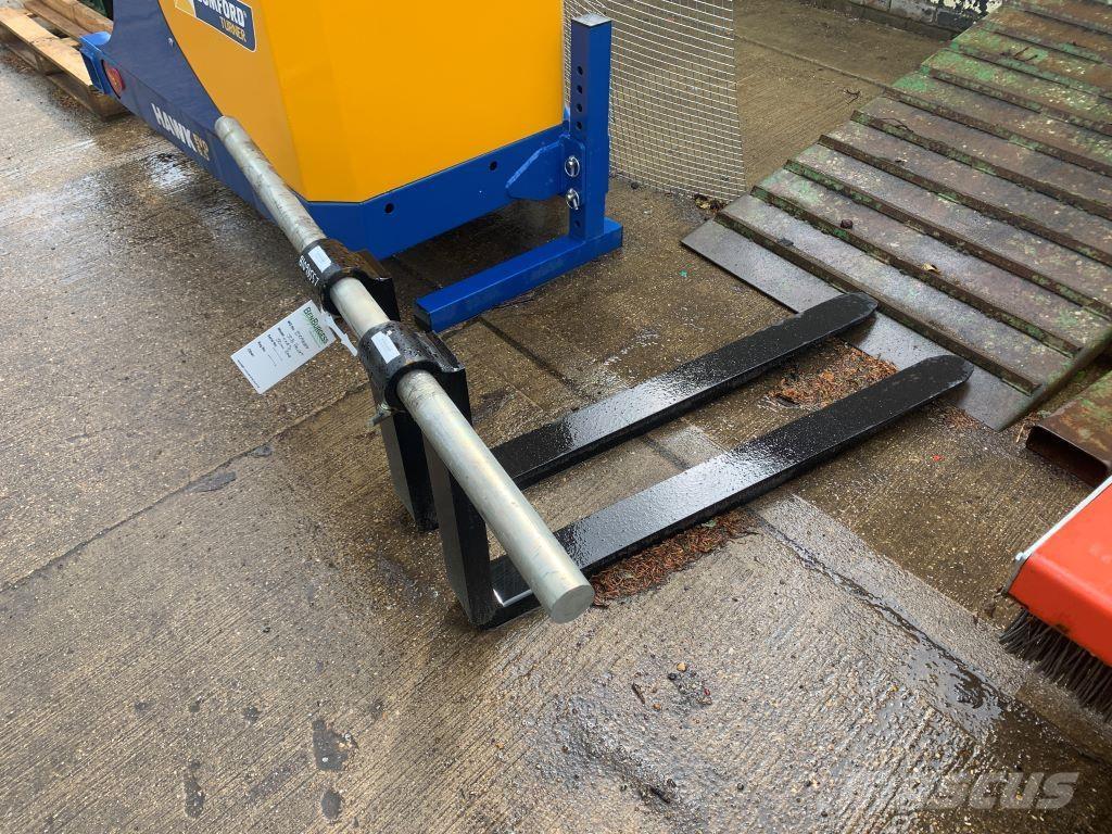  ATTACHMENTS 農業用テレハンドラー