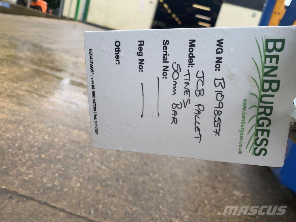  ATTACHMENTS 農業用テレハンドラー