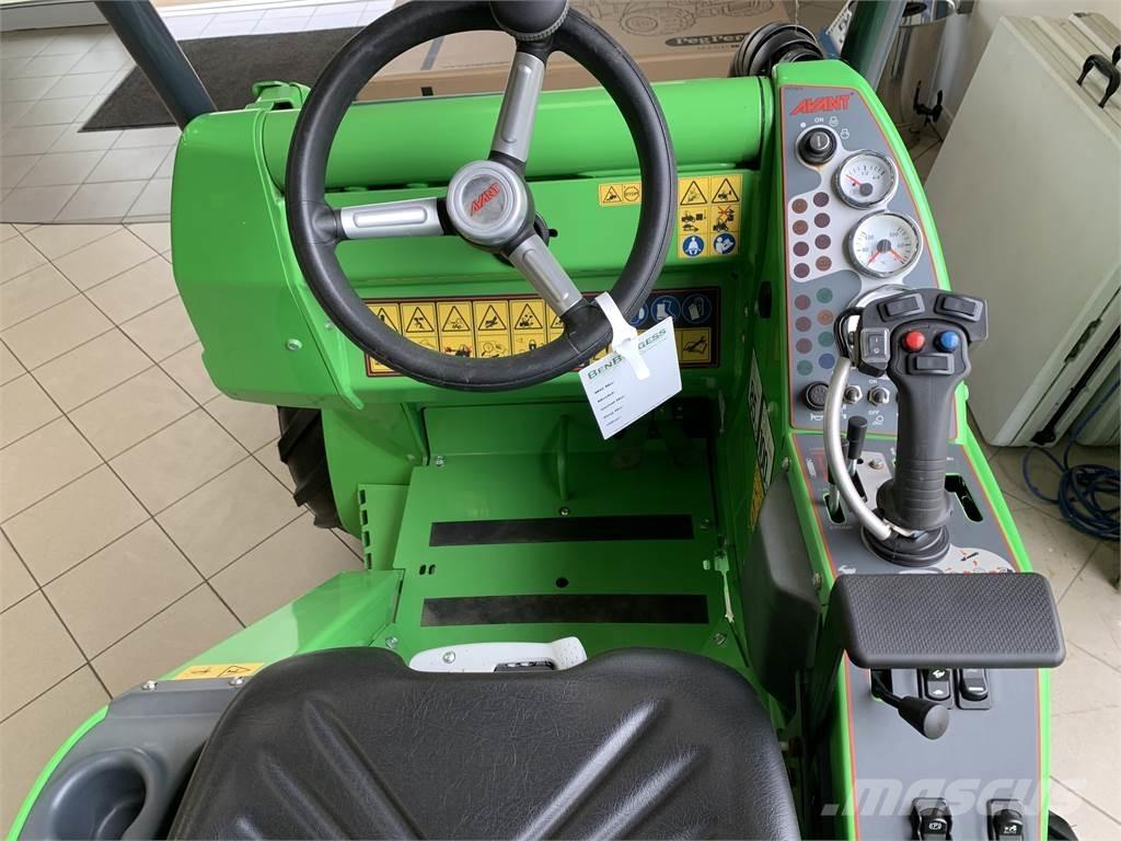 Avant 640 ホイールローダー・タイヤショベル