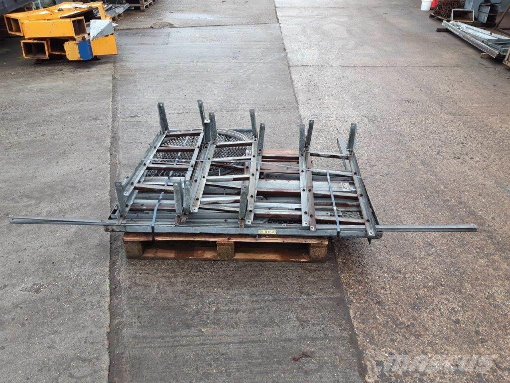  Carier ACCESS その他リフトとプラットフォーム