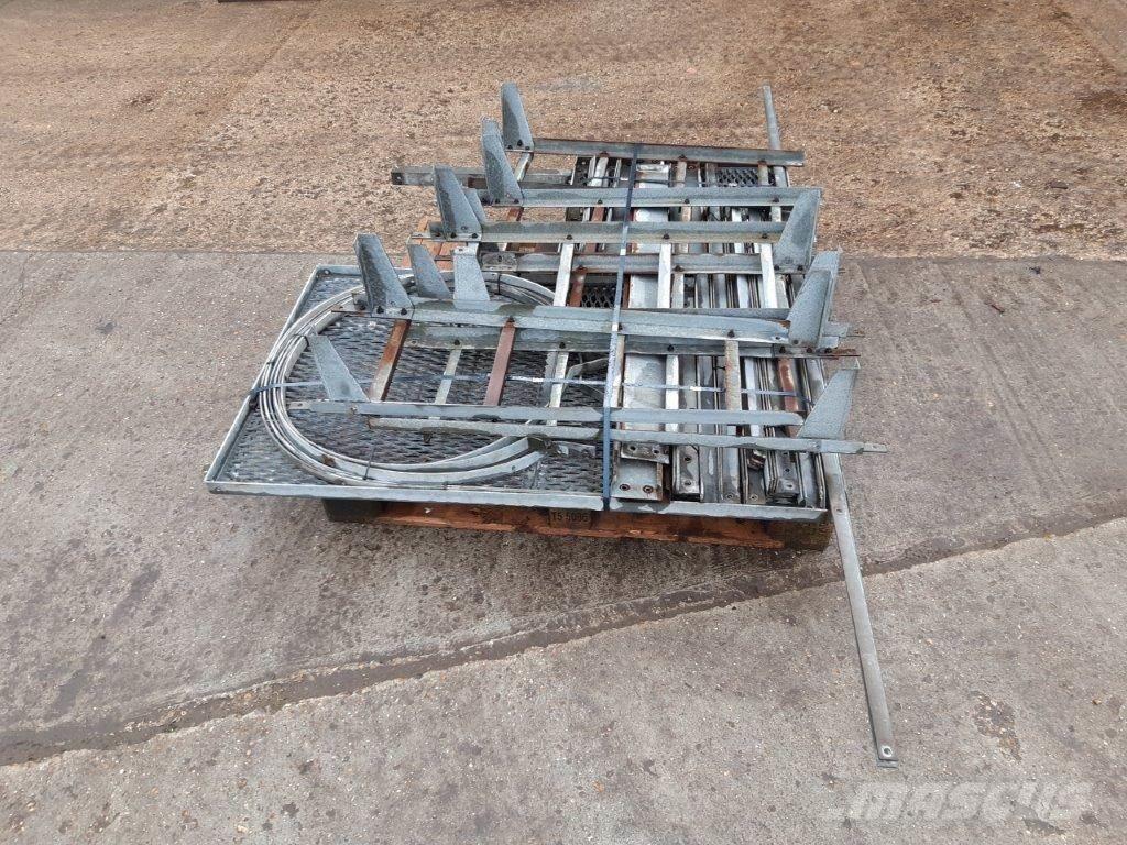  Carier ACCESS その他リフトとプラットフォーム