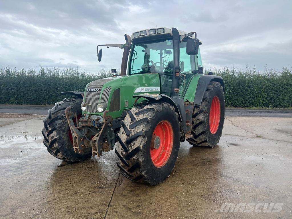 Fendt 716 VARIO トラクター