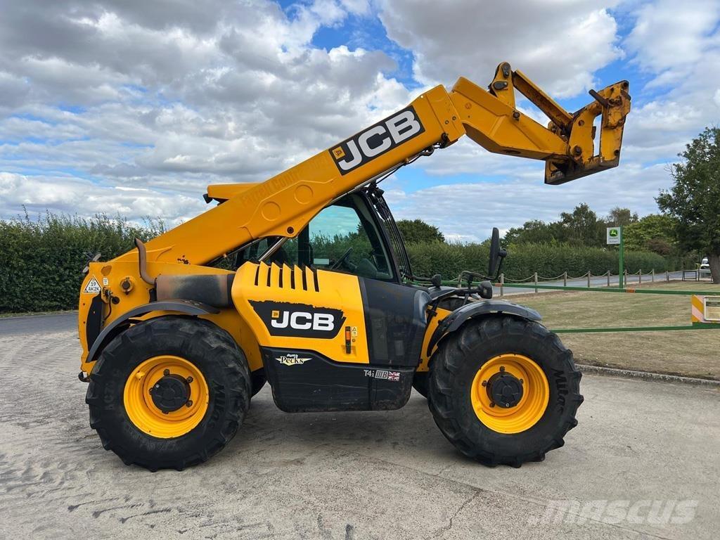 JCB 541-70 農業用テレハンドラー