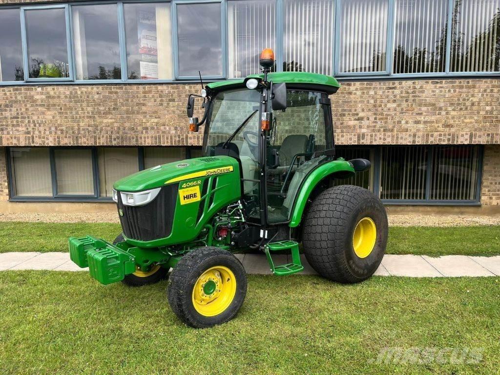 John Deere 4066R コンパクトトラクター