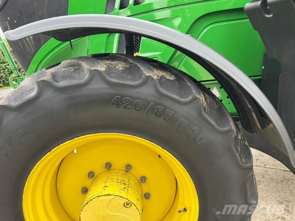 John Deere 6175R トラクター