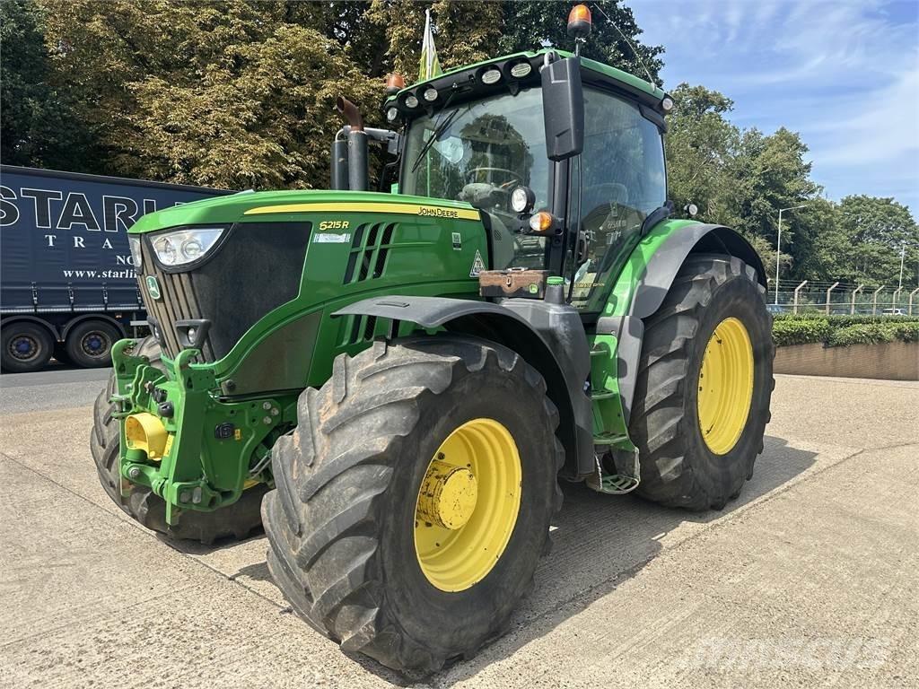 John Deere 6215R トラクター