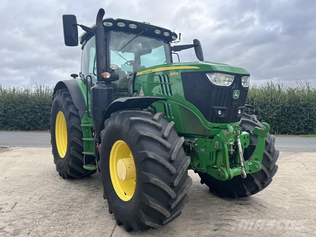 John Deere 6215R トラクター