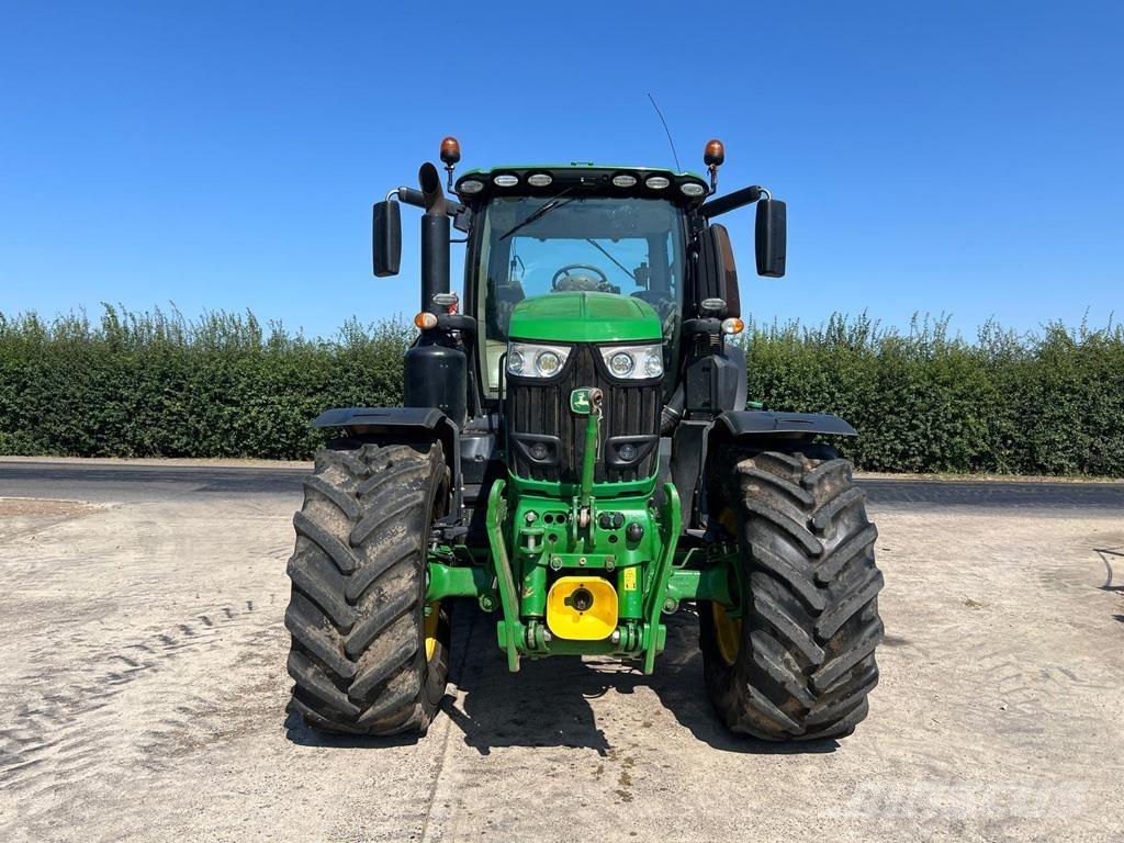 John Deere 6250R トラクター