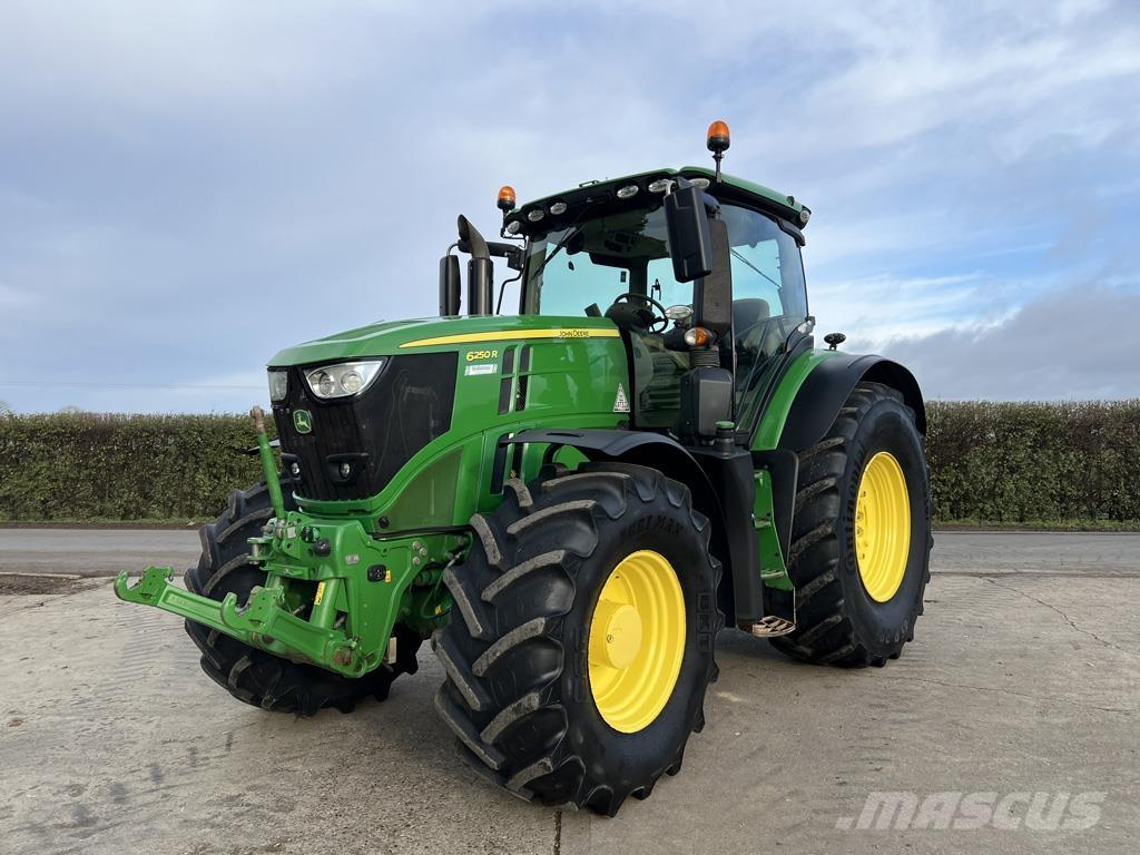 John Deere 6250R トラクター