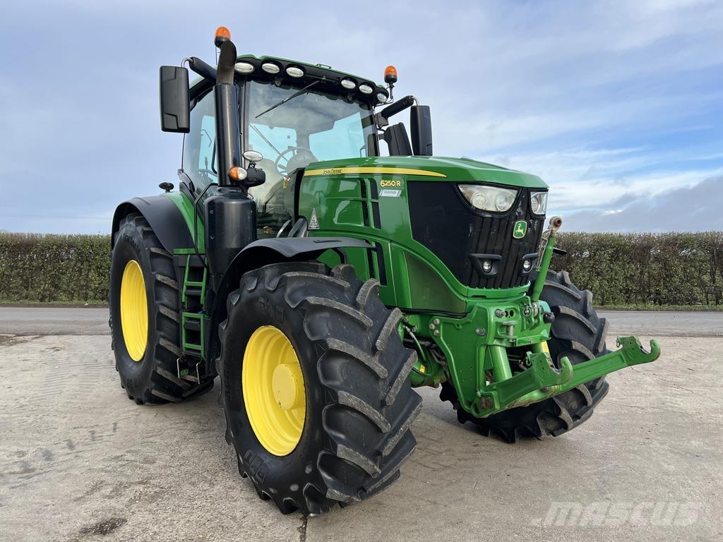 John Deere 6250R トラクター
