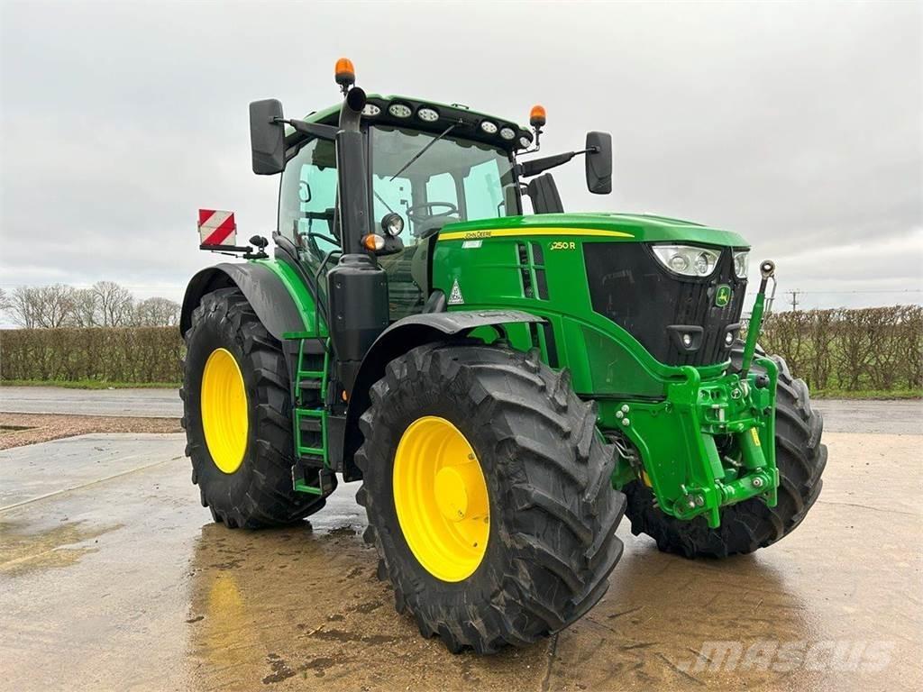 John Deere 6250R トラクター