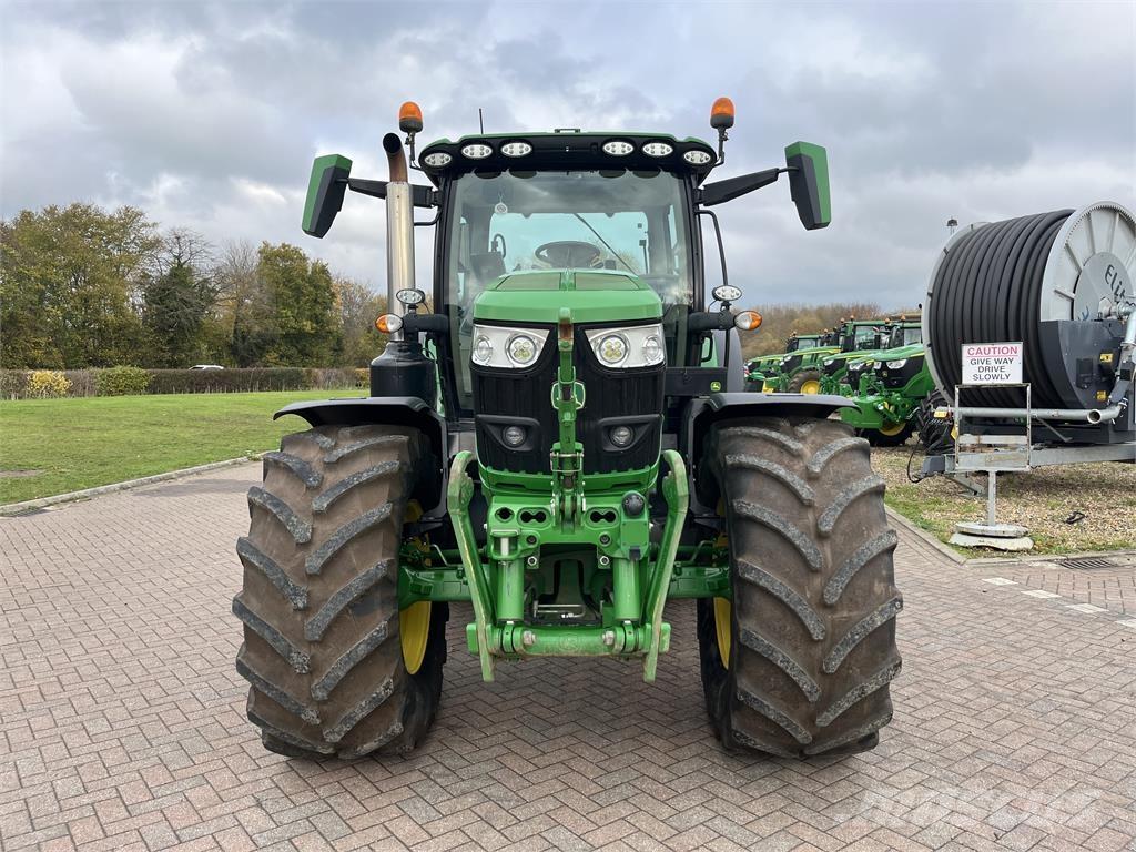 John Deere 6R155 トラクター