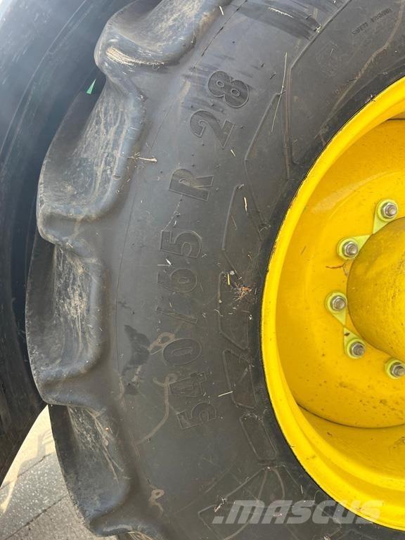 John Deere 6R185 トラクター