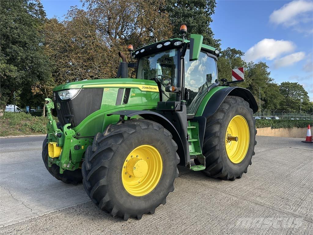 John Deere 6R215 トラクター