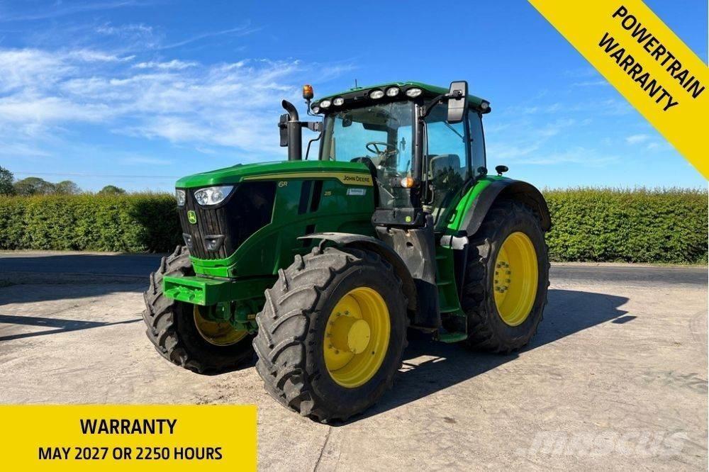 John Deere 6R215 トラクター