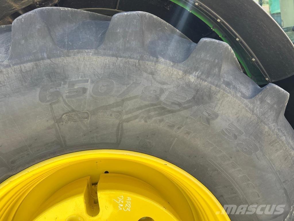 John Deere 6R250 トラクター