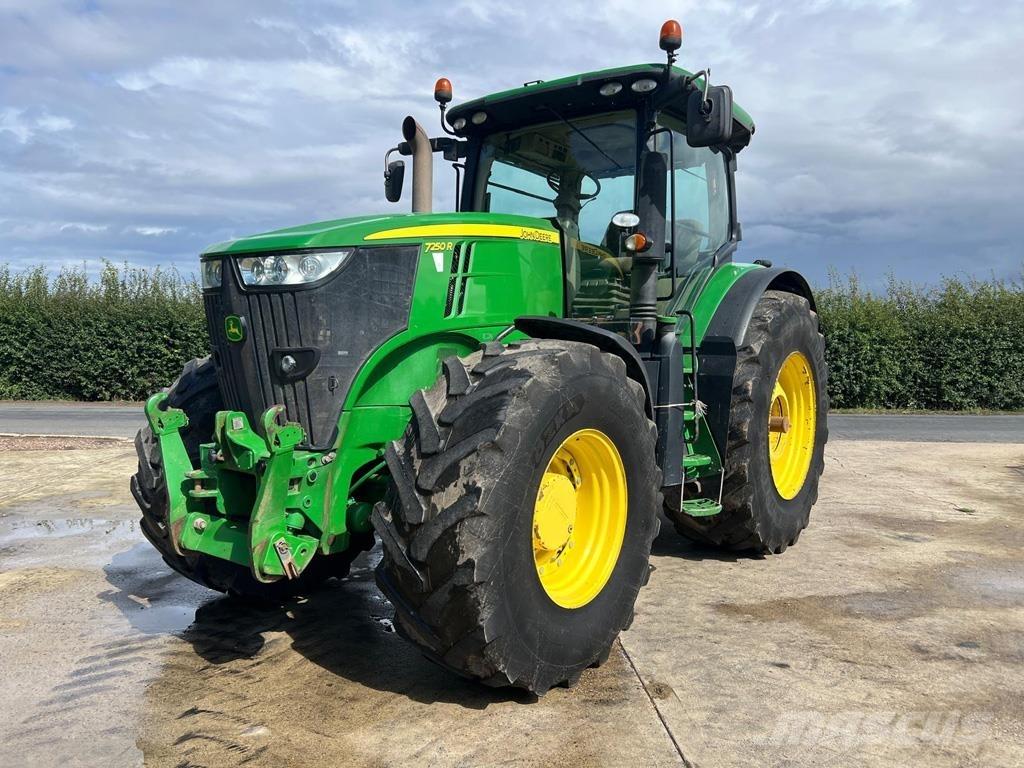 John Deere 7250R トラクター