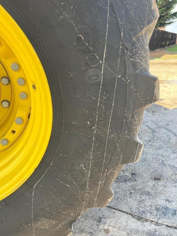 John Deere 7250R トラクター