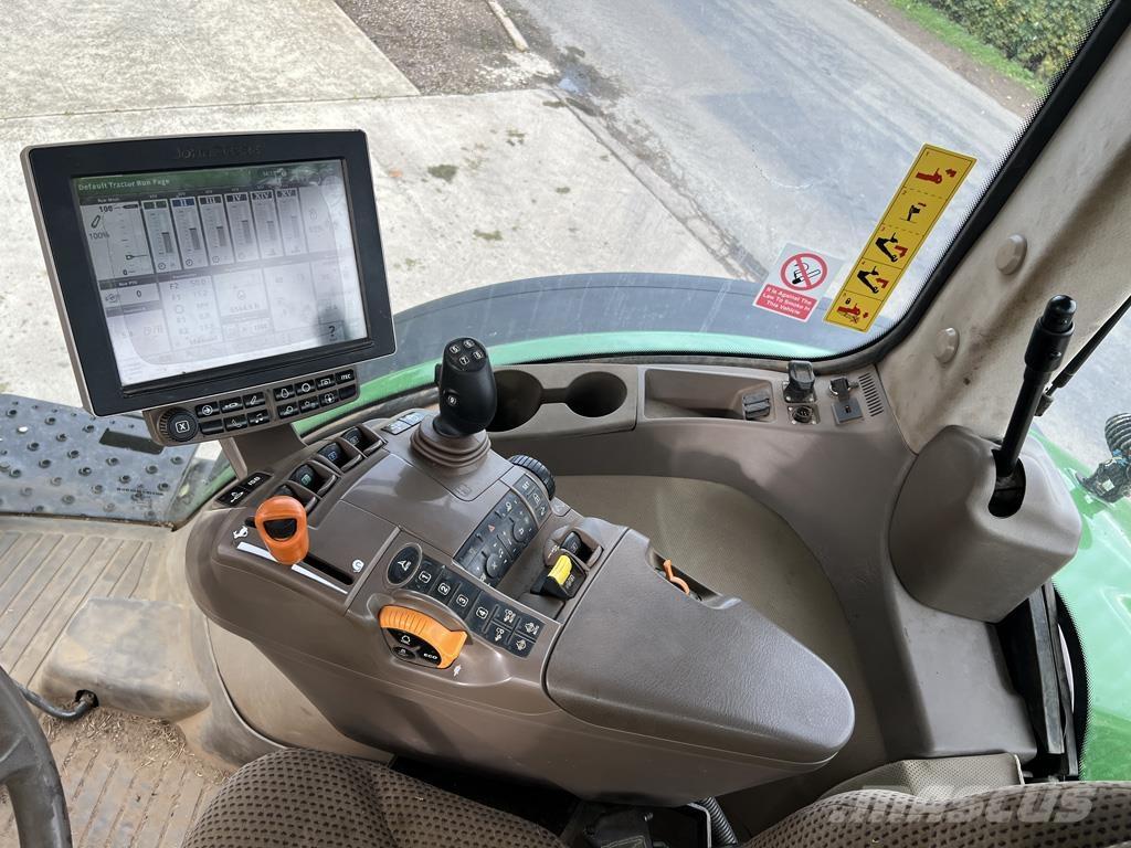 John Deere 7310R トラクター