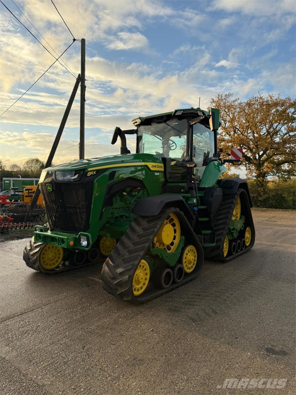 John Deere 8RX370 トラクター