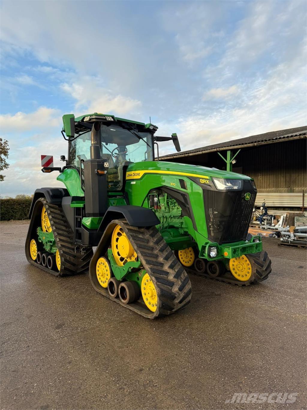John Deere 8RX370 トラクター