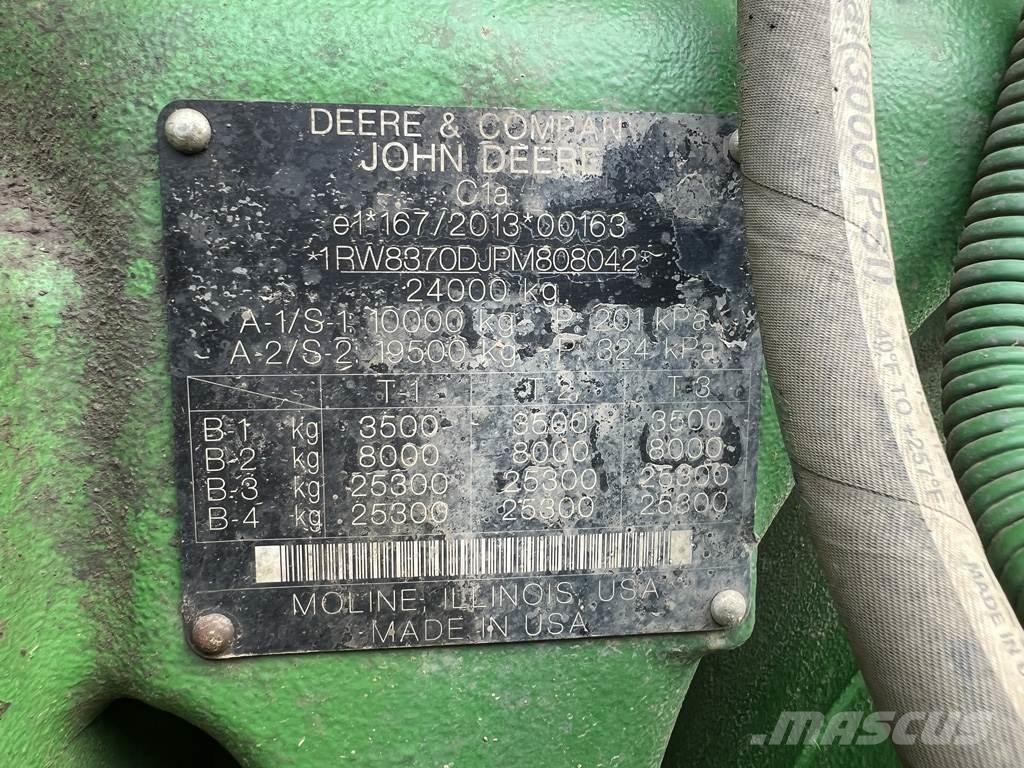 John Deere 8RX370 トラクター