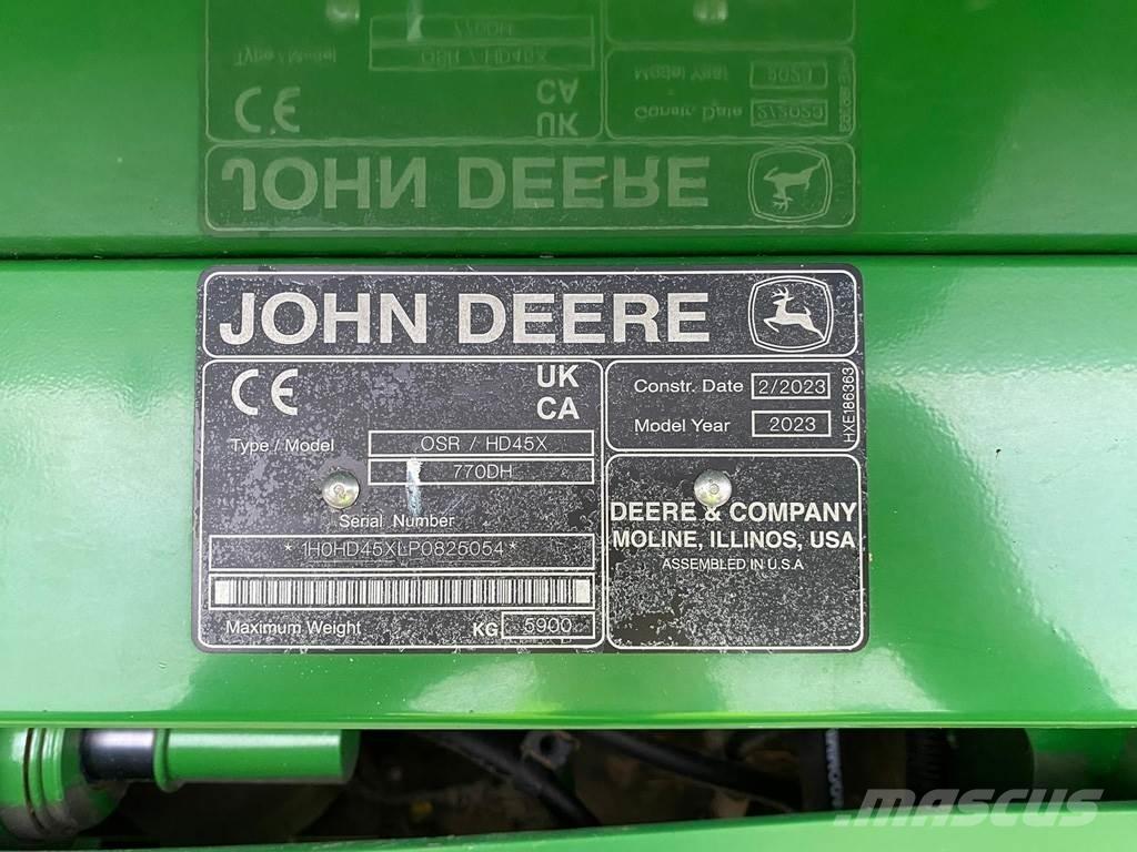 John Deere HDX45 コンバイン
