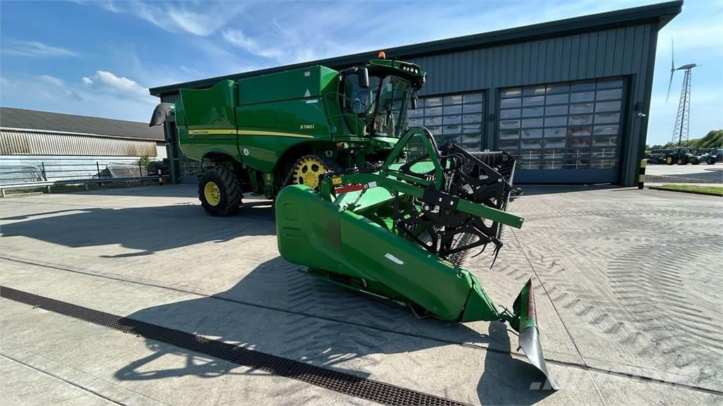 John Deere S780 コンバイン