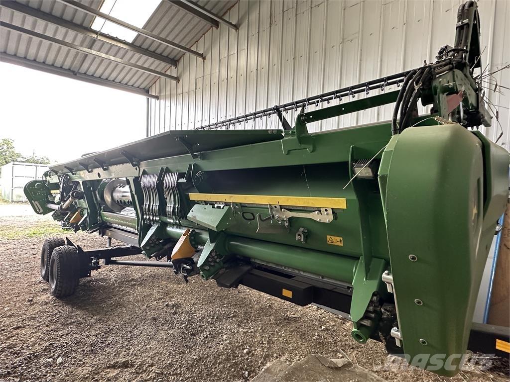John Deere T670 コンバイン