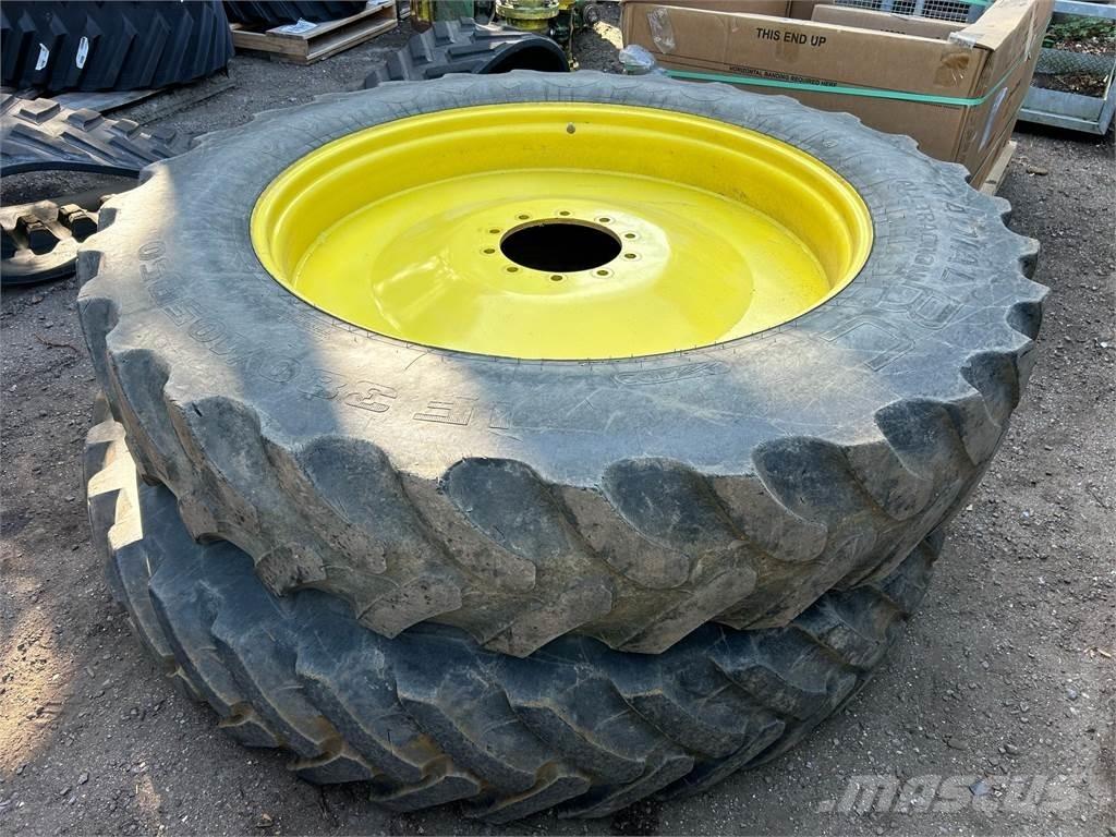 John Deere TYRES 農業機械 -　その他