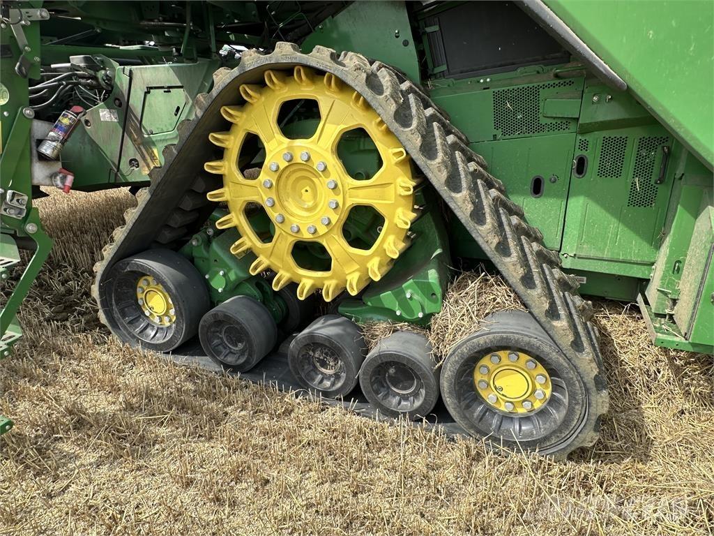 John Deere X91100 コンバイン