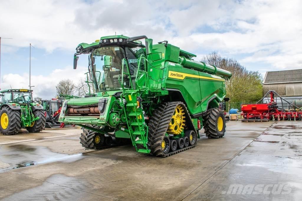 John Deere X91100 コンバイン