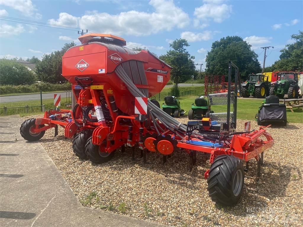 Kuhn MEGANT 602R ドリル