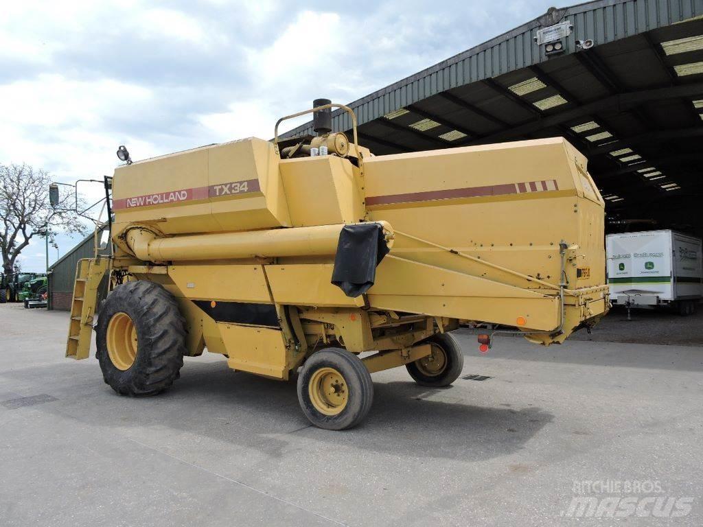 New Holland TX34 コンバイン