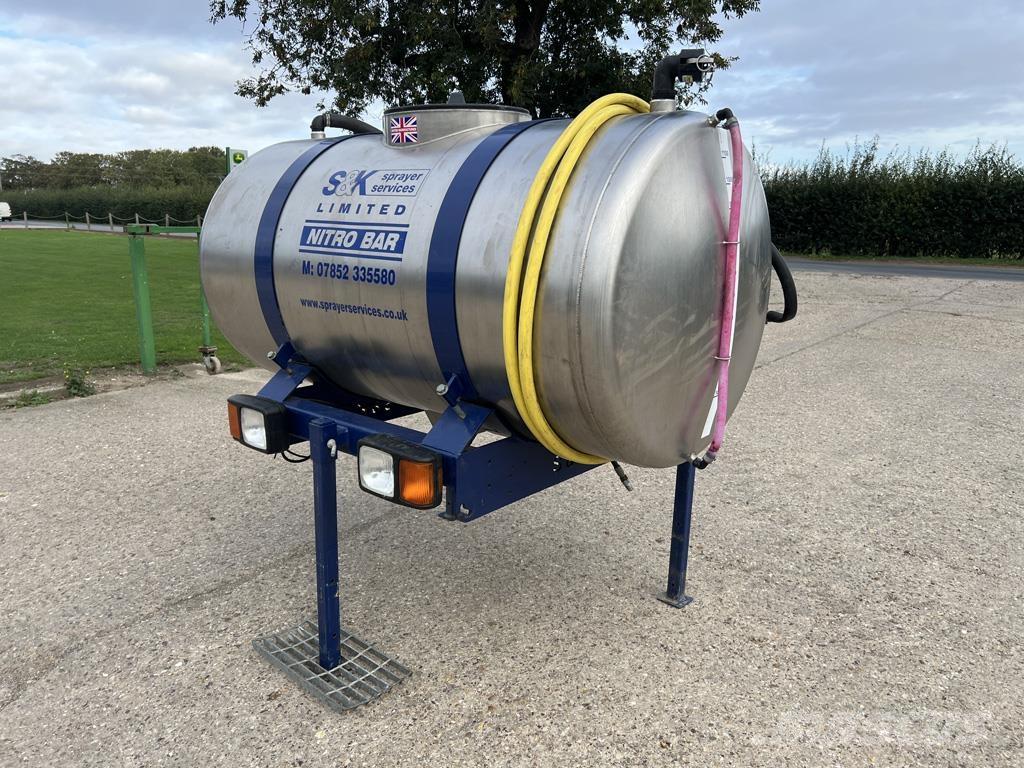  NITRO BAR ミネラル散布機