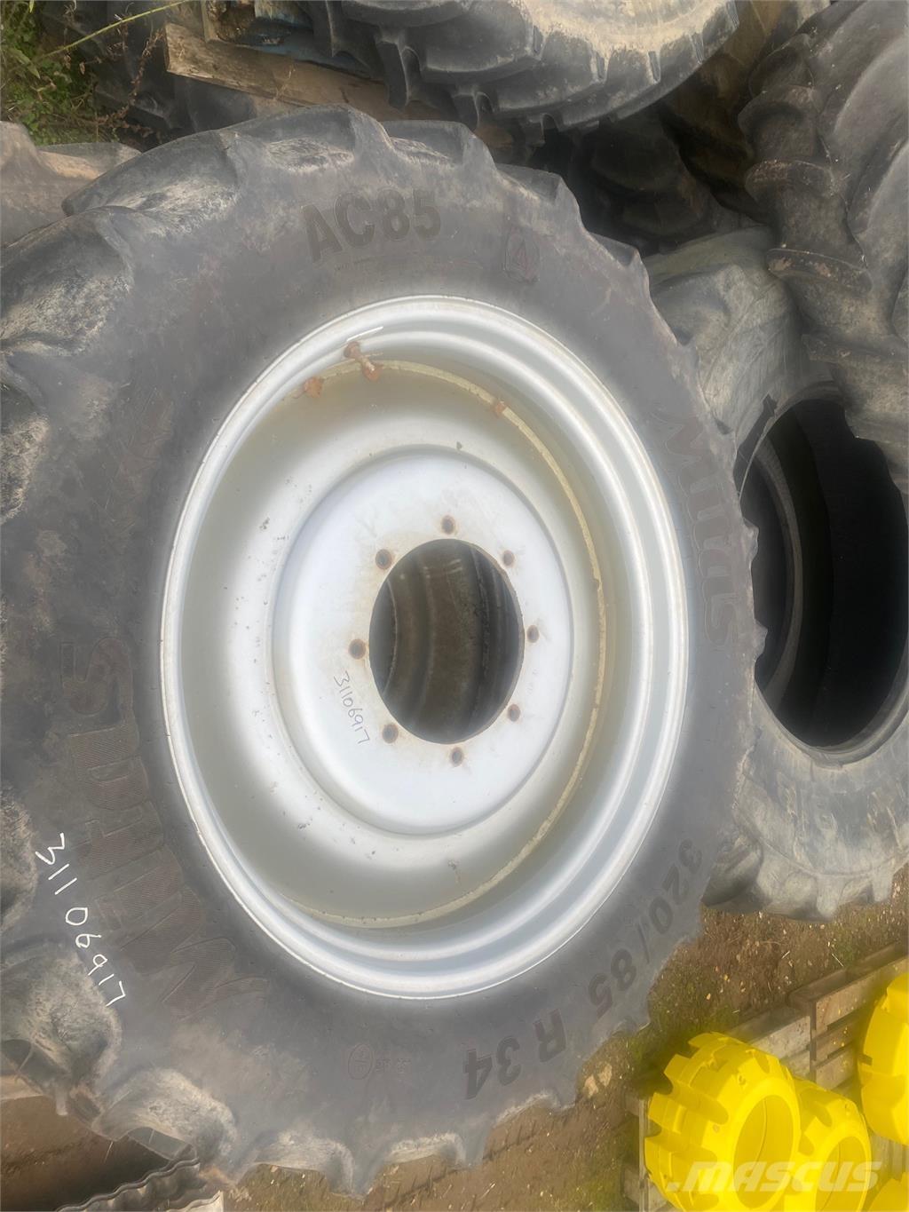  ROW CROP タイヤ、ホイル、リム