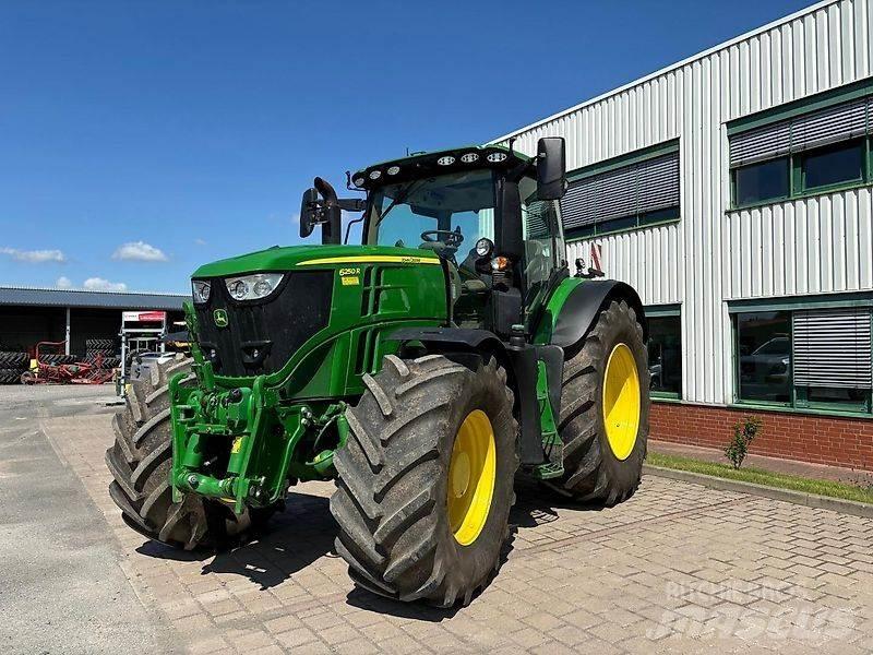 John Deere 6250R トラクター