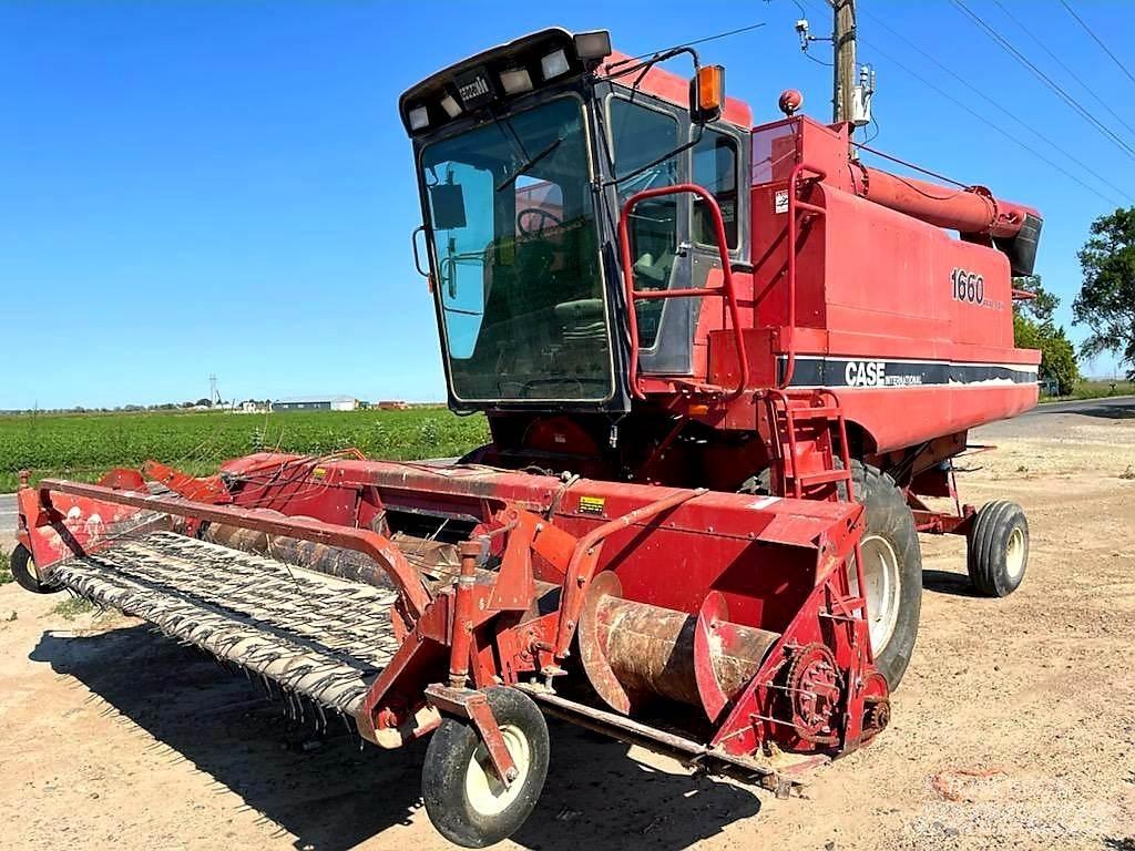 Case IH 1660 コンバイン