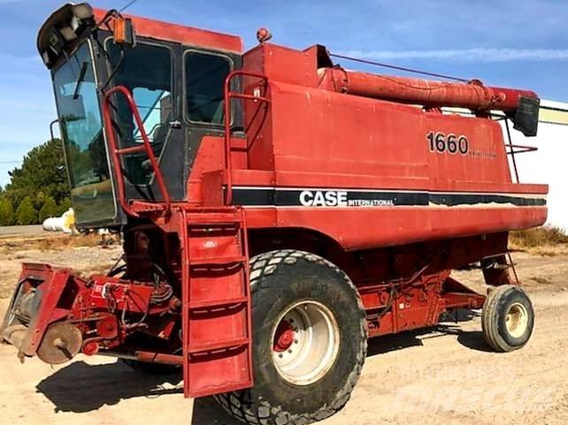 Case IH 1660 コンバイン