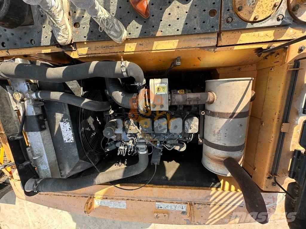 Hyundai R 225 -9 大型油圧ショベル12t以上（パワーショベル・ユンボ）