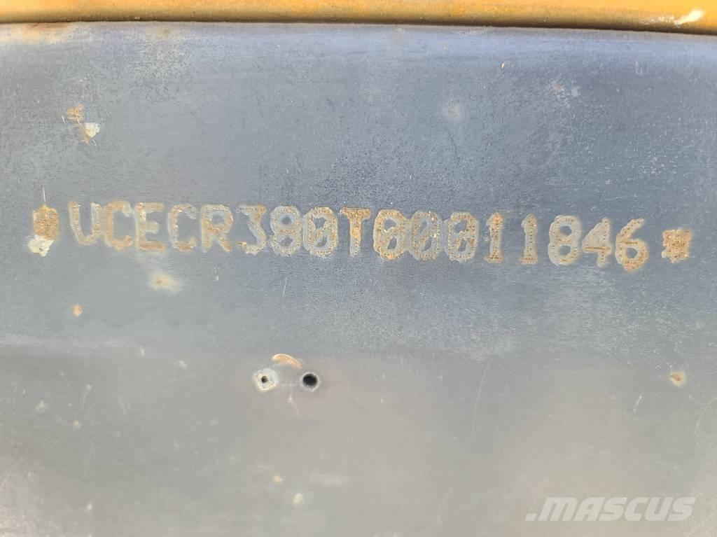 Volvo ECR 38 ミニ油圧ショベル 7t以下（ミニユンボ・ミニディガー）