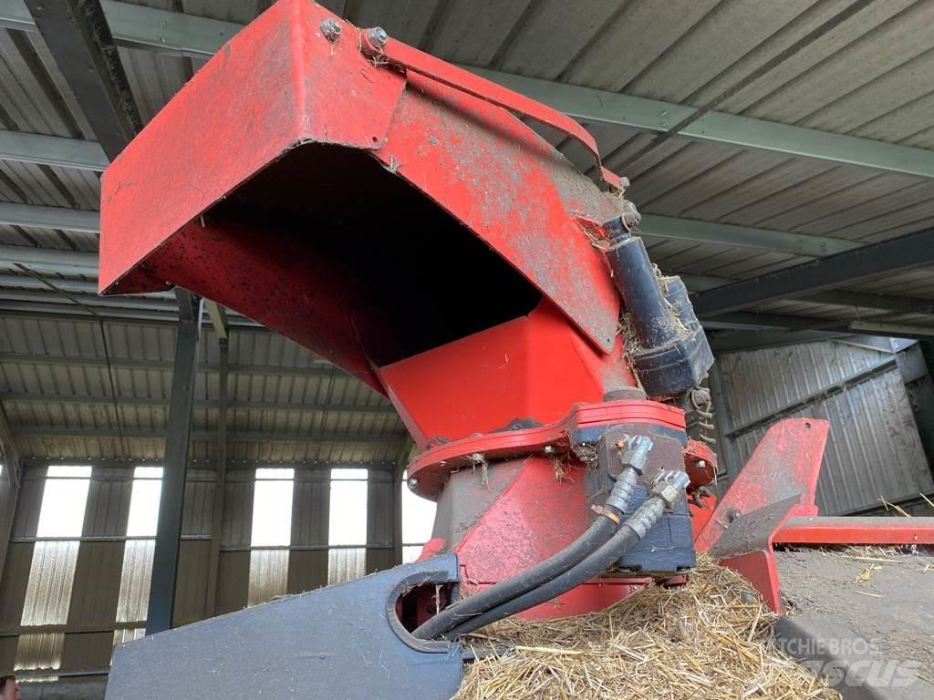 Kuhn Primor 3560 サイロアンローダー