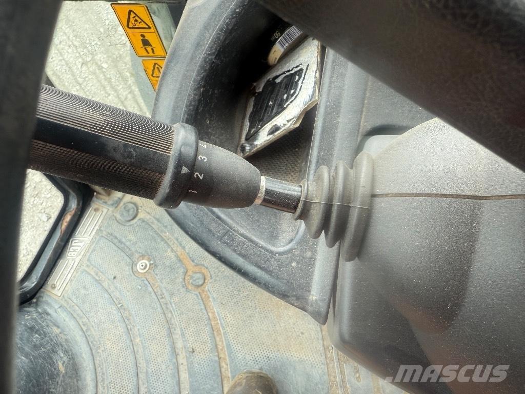 JCB 3 CX バックホーローダー