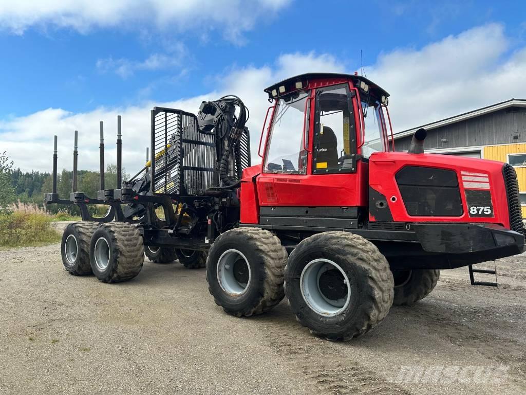 Komatsu 875 フォワーダー